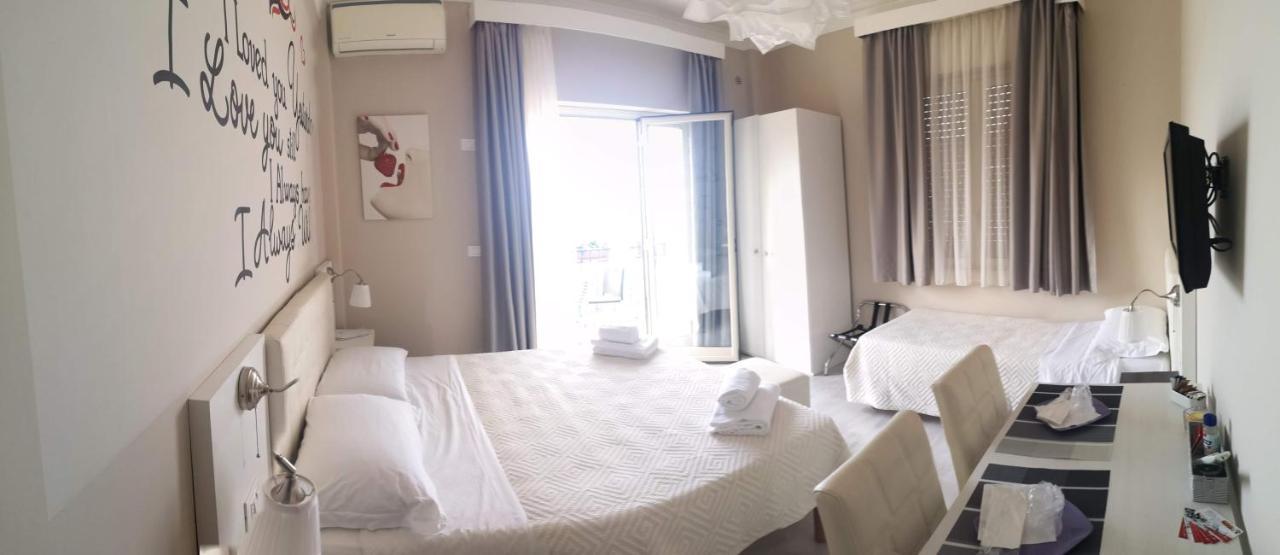 Athena Charming Rooms ตาออร์มินา ภายนอก รูปภาพ