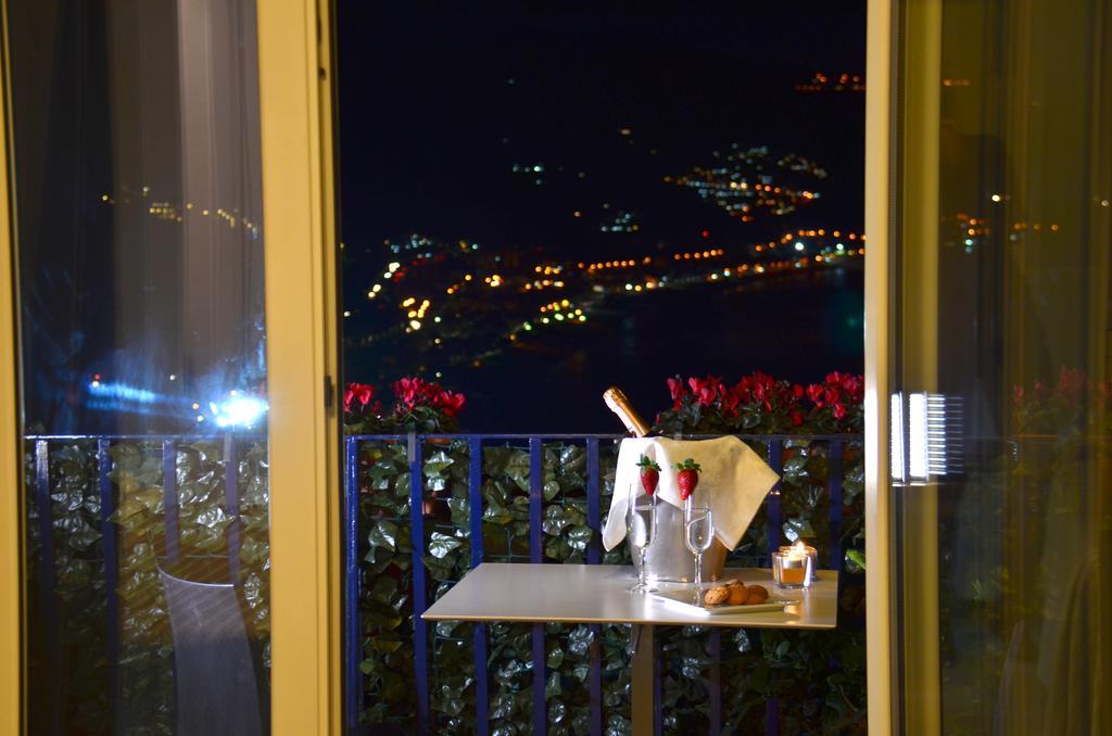 Athena Charming Rooms ตาออร์มินา ภายนอก รูปภาพ