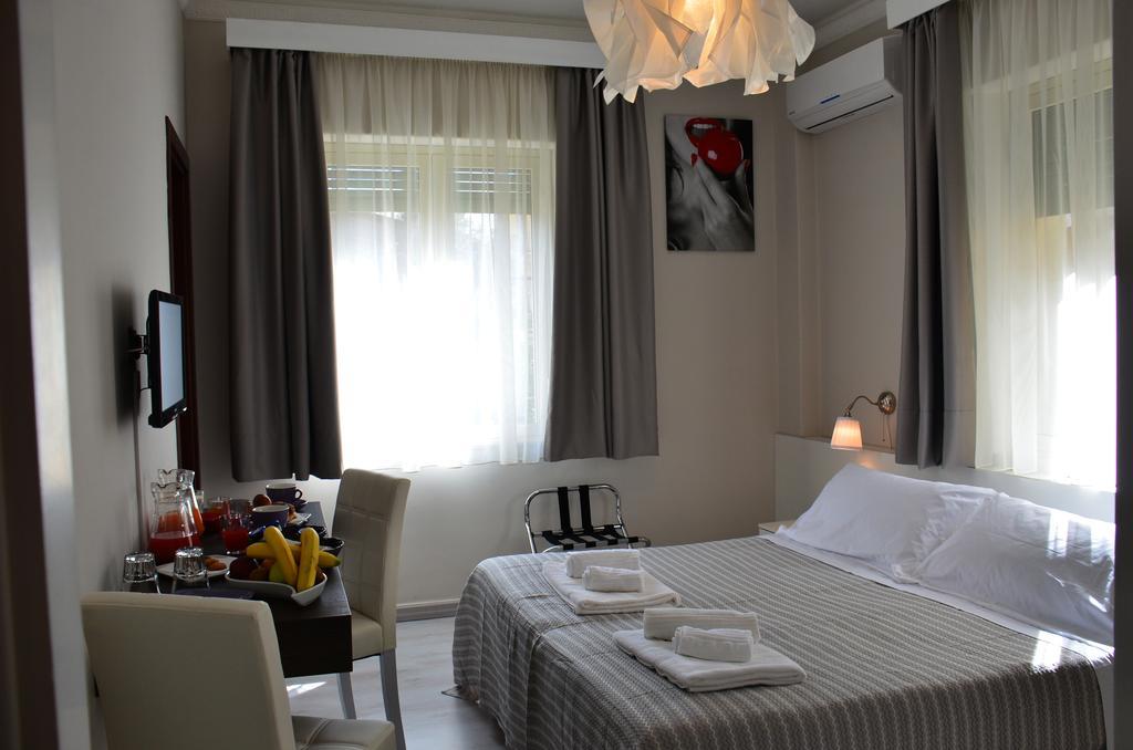 Athena Charming Rooms ตาออร์มินา ภายนอก รูปภาพ